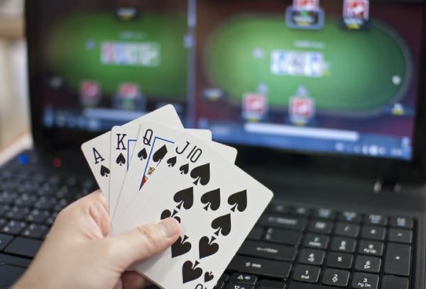 Roulette betting interface on fixislot login showing table layout and bet options